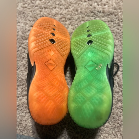 Kids lebrons 18 - Picture 8 of 8